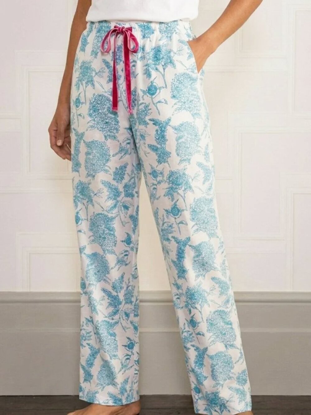 Boden White and Blue Bird and Floral Print Cotton Lounge Pant size 14